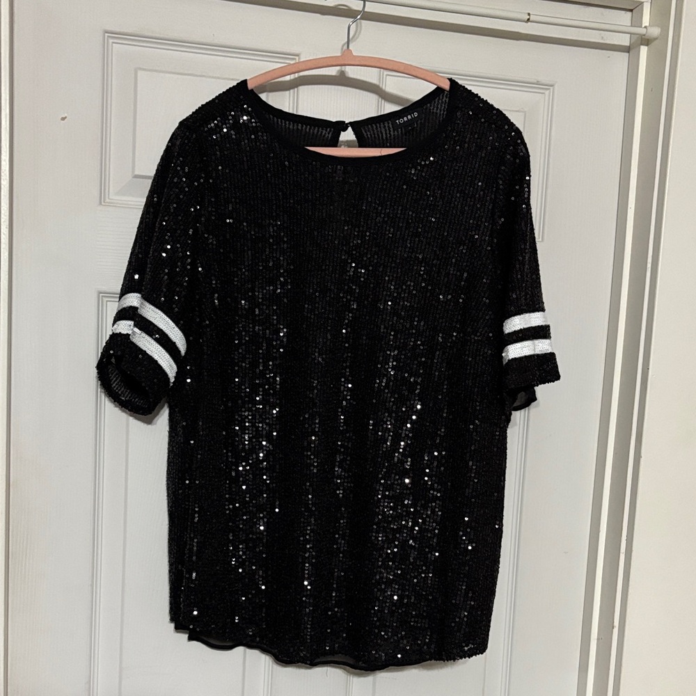 Torrid 2  Sequin Women's Top